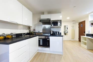 1 bed studio, Vincents Walk, City Centre, Southampton, SO141JY - Image 8